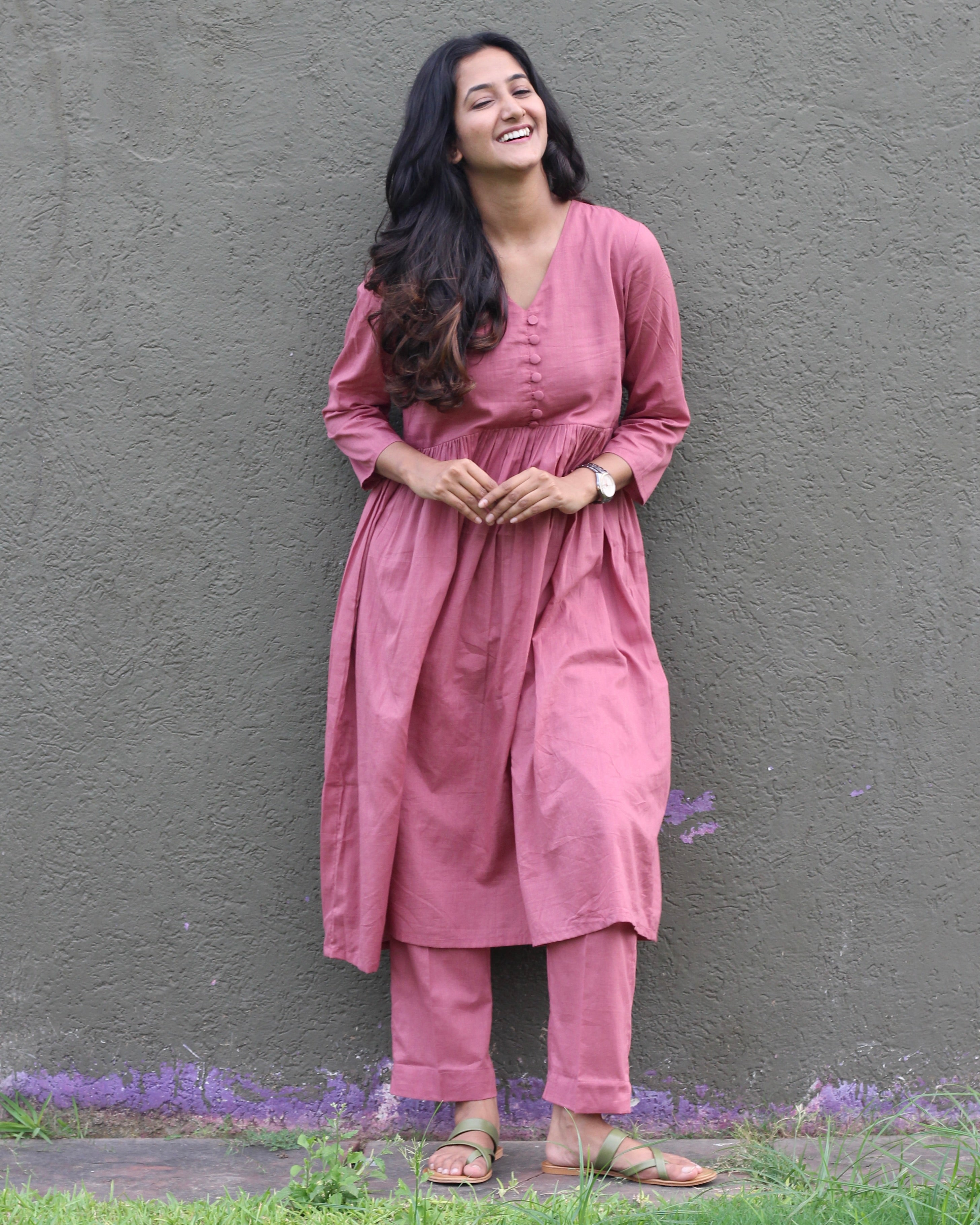 Solid dusty pink mul cotton kurta pant set - Set of 2