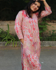 Pink dola silk abstract printed kurta with pockets 