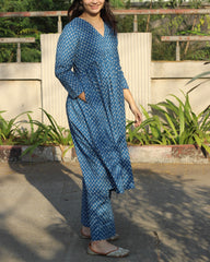 Long cotton kurta with pockets