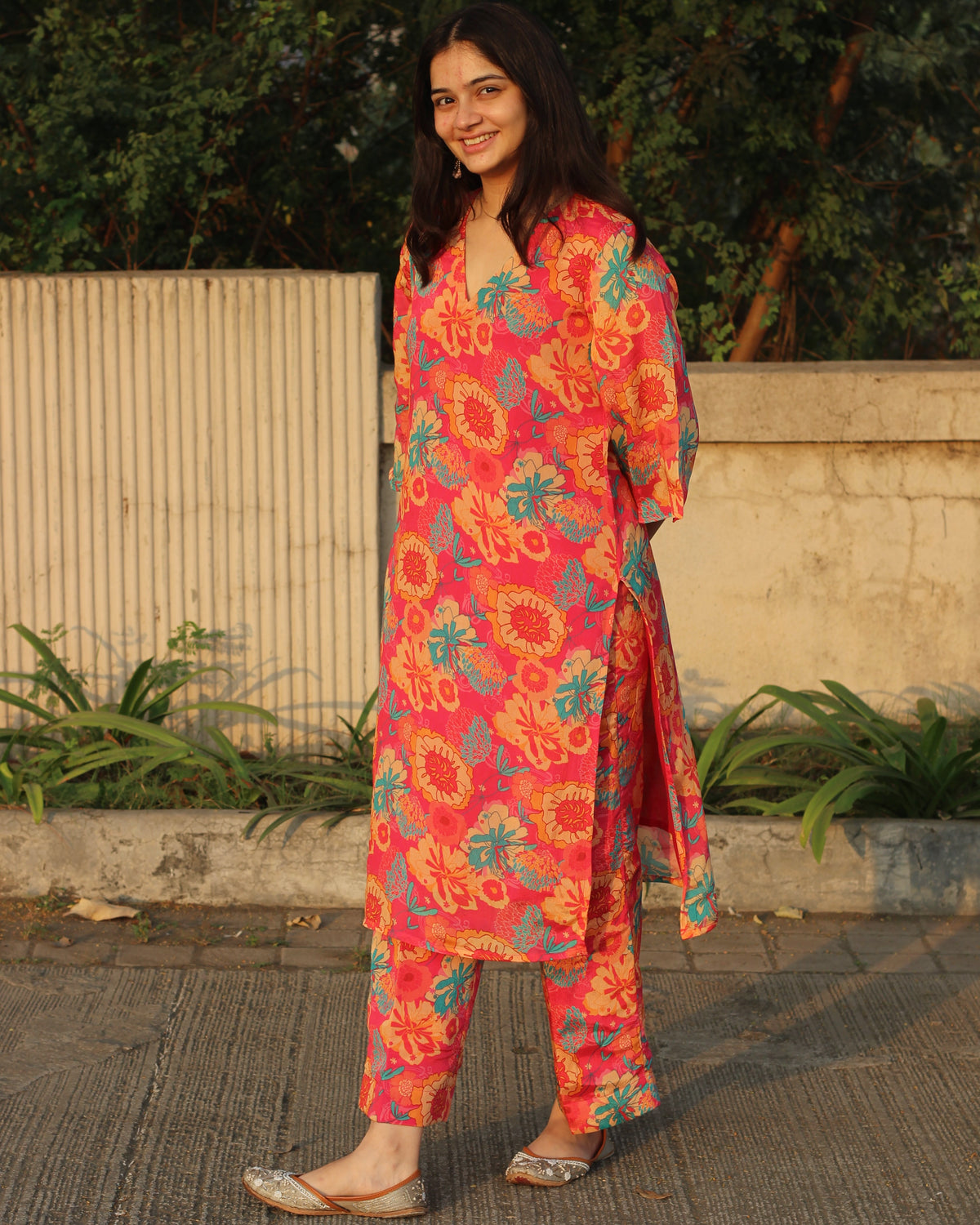 Pure chinon floral co-ord in rani pink 