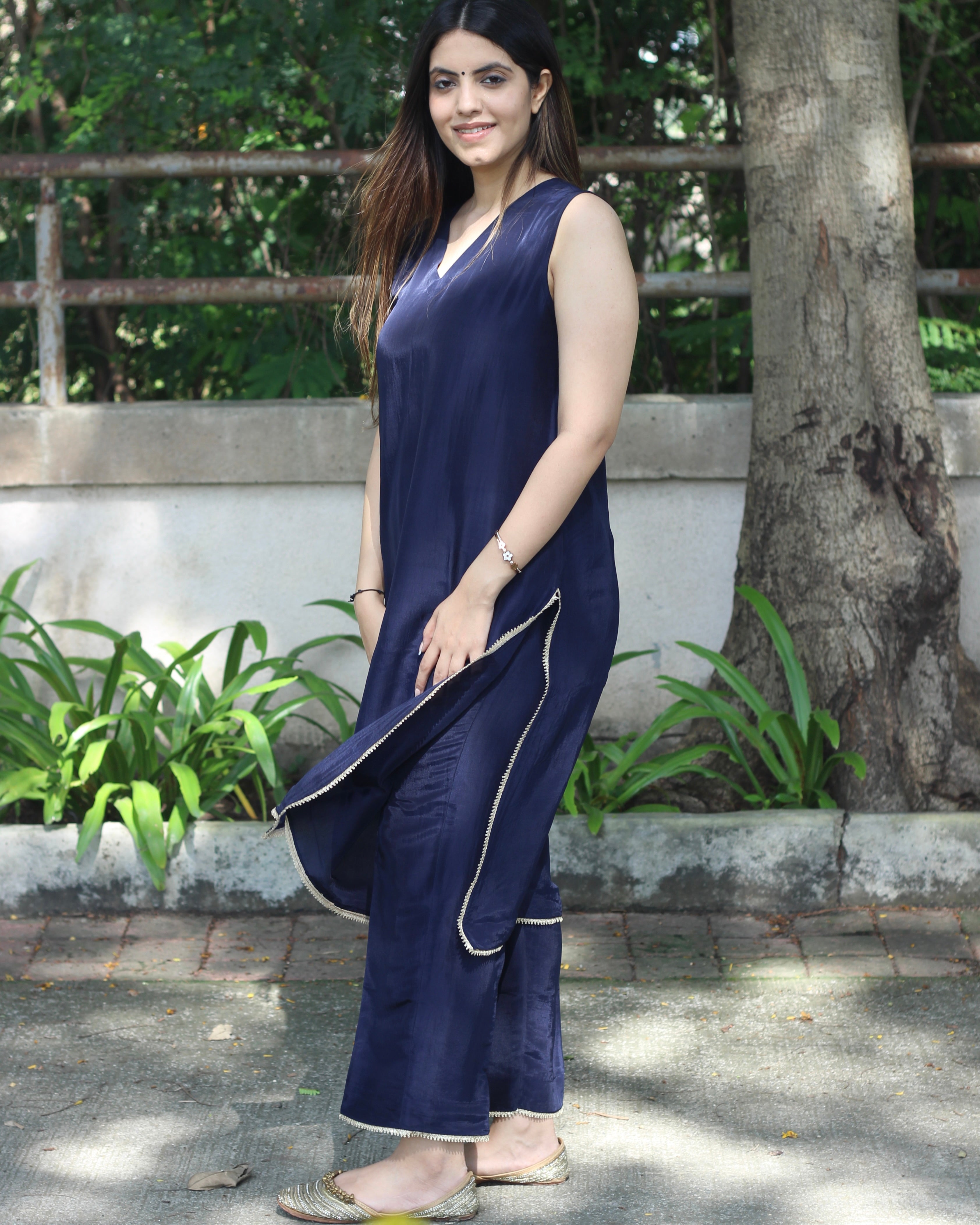 Dark Blue Uppada Silk Kurta Set with Lace Details 