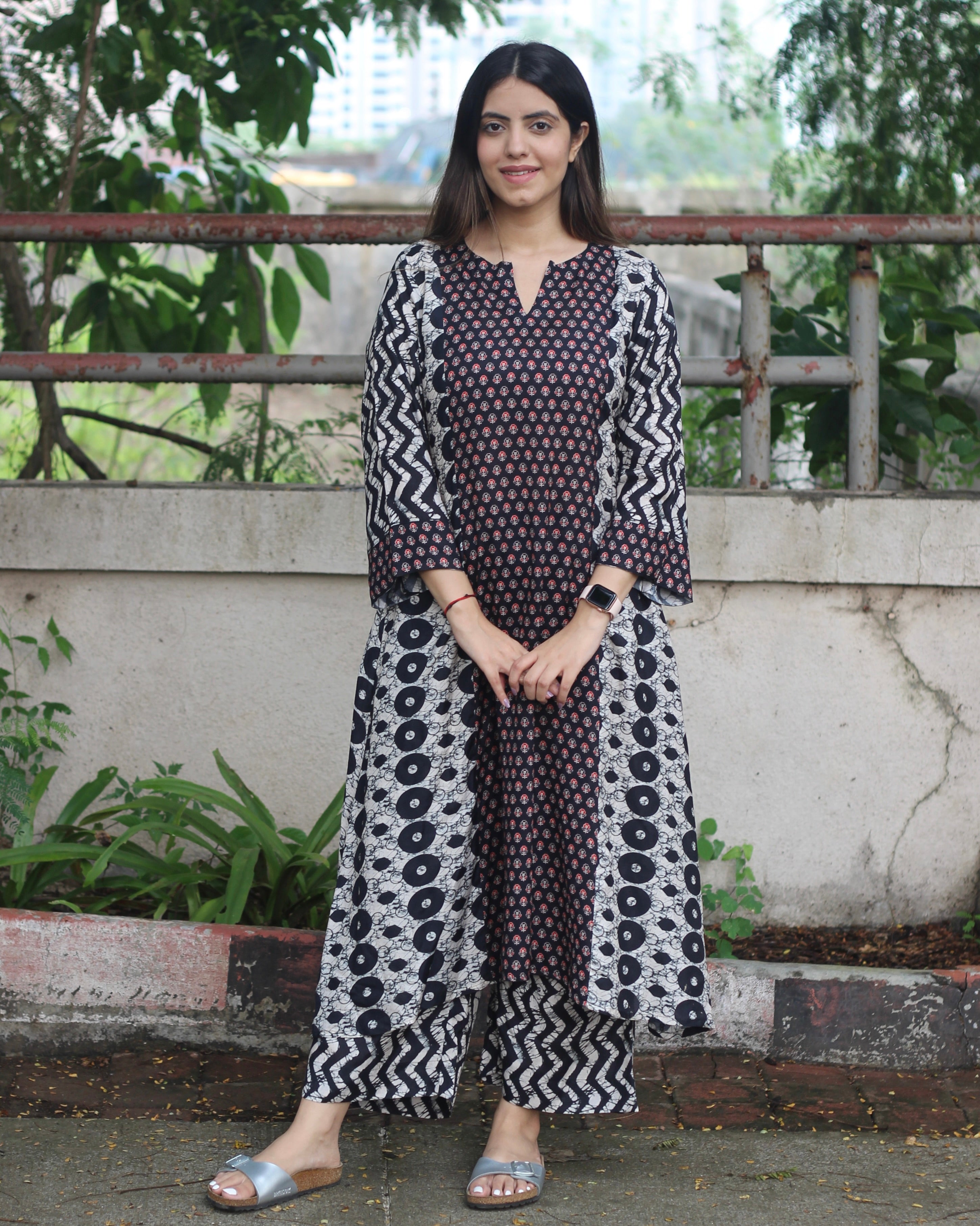 Monochrome Elegance Pure Muslin Kurta Pant Set - Black and Abstract Printed Kurta with Zigzag Sleeves and Palazzo Pants