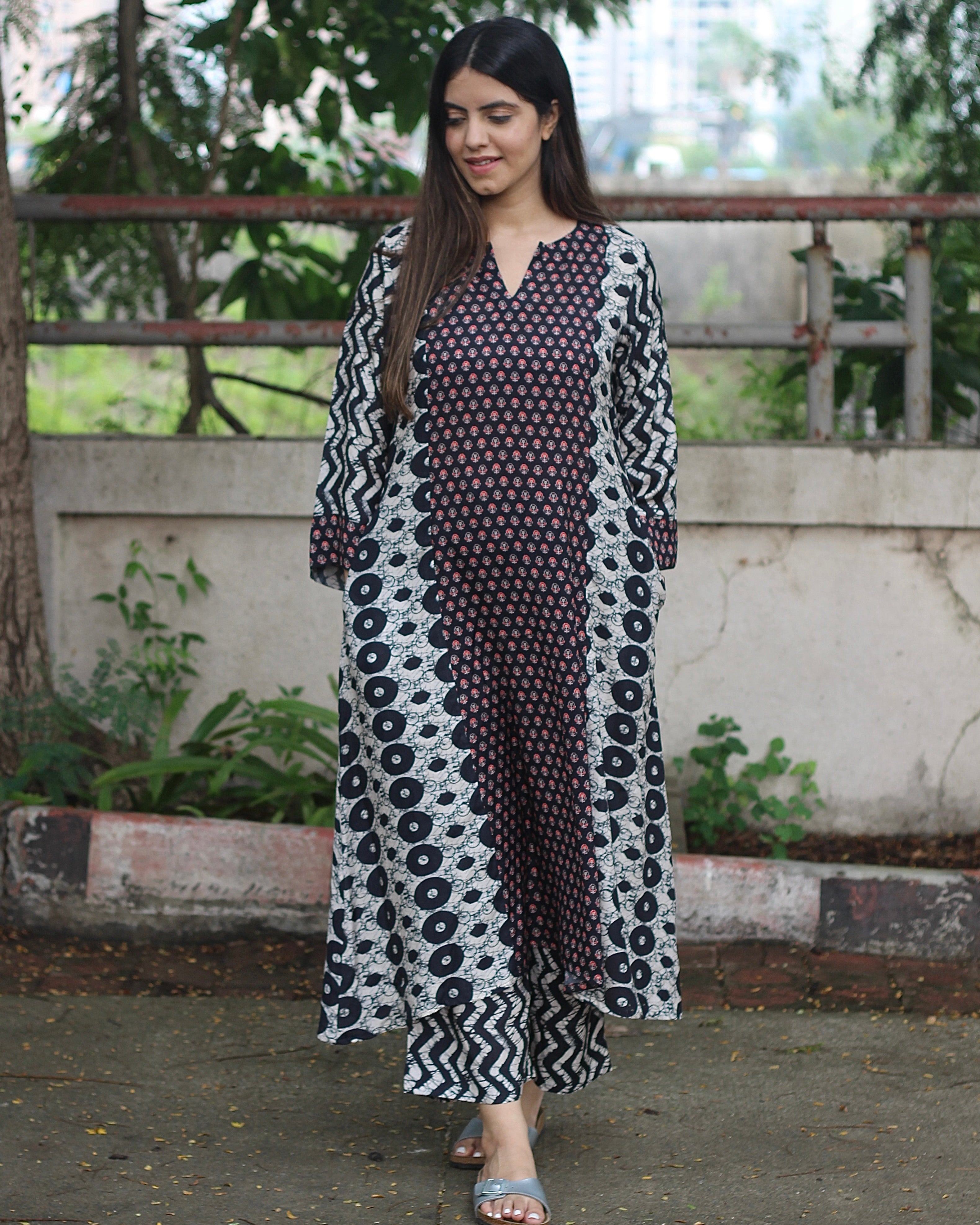 Monochrome Elegance Pure Muslin Kurta Pant Set - Black and Abstract Printed Kurta with Zigzag Sleeves and Palazzo Pants