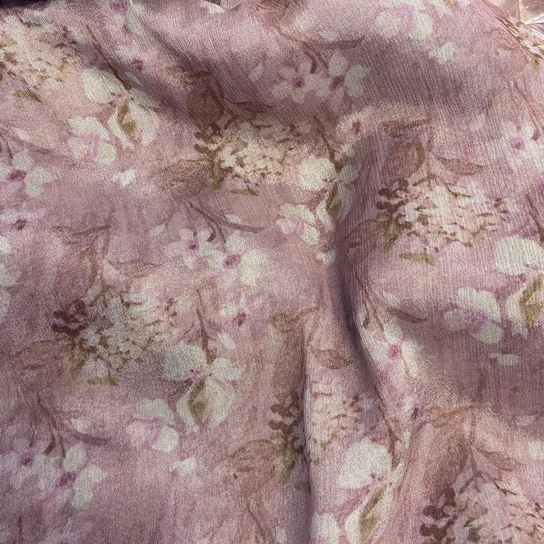Chinon chiffon fabric with light contrast florals per meter ( Pink)