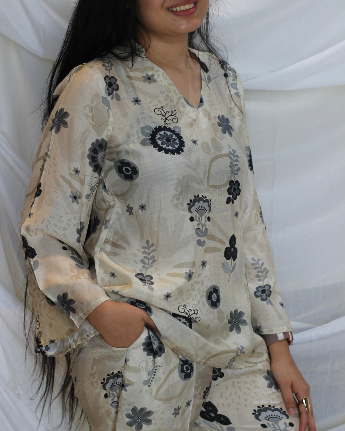Pure muslin co-ord set in Offwhite & black contrast